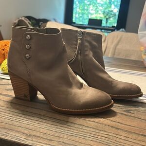 Like new Sam Edelman Mariella Studded Ankle Boot 7.5
